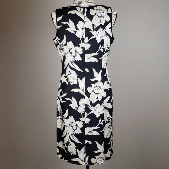 {Ann Taylor} 100 % Silk Floral Dress Petite - Picture 3 of 5